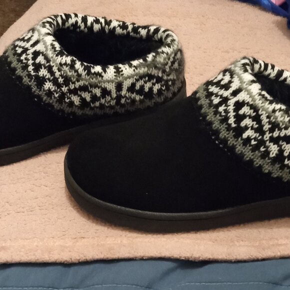 Slippers - Picture 4 of 4